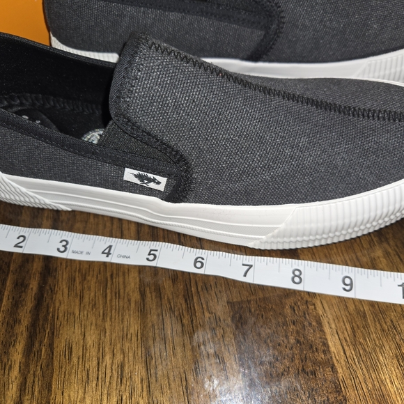 Rocket Dog Womens 9M Black Slip-On Canvas Shoes. New In Box - Picture 7 of 10